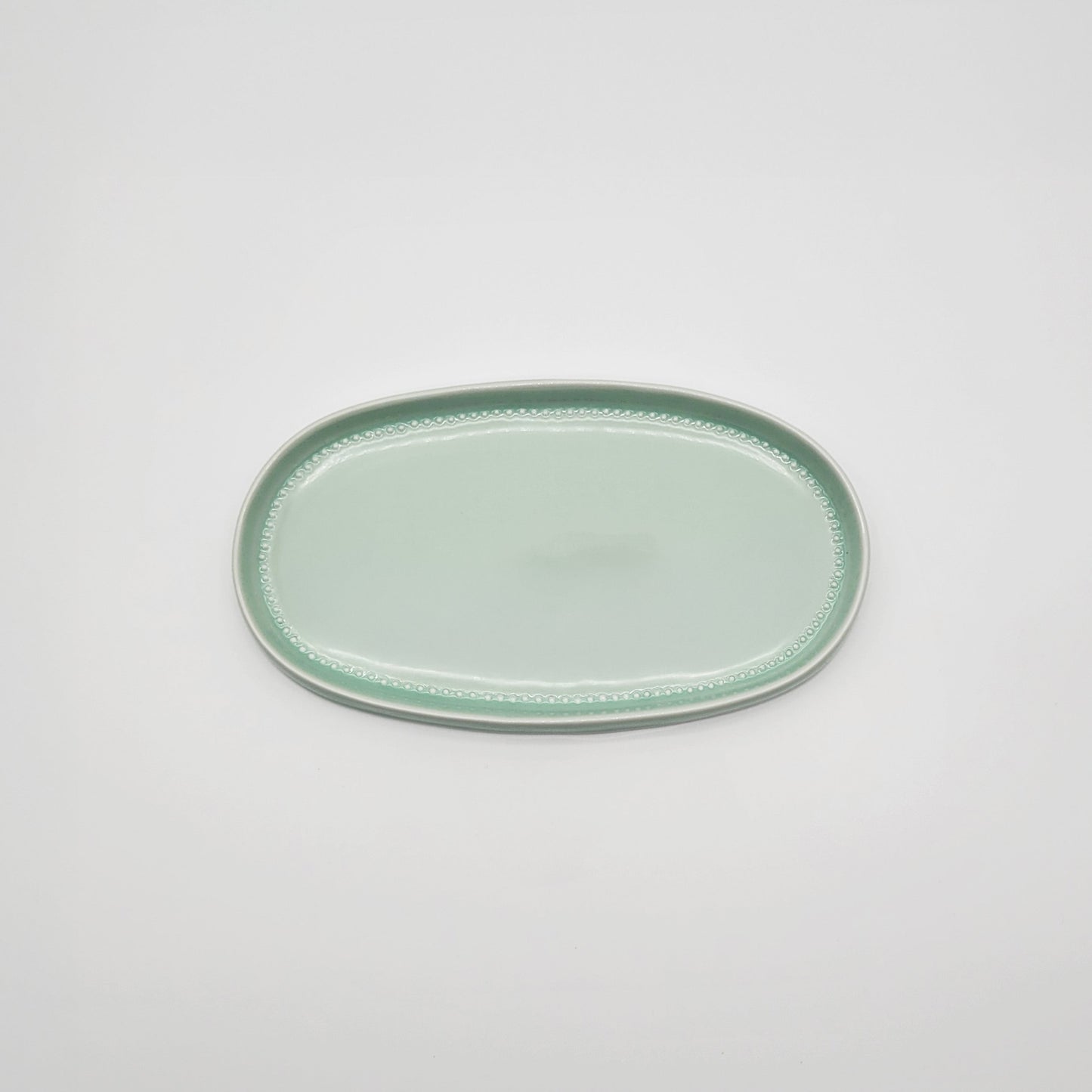 Dot Oval Brunch Dish