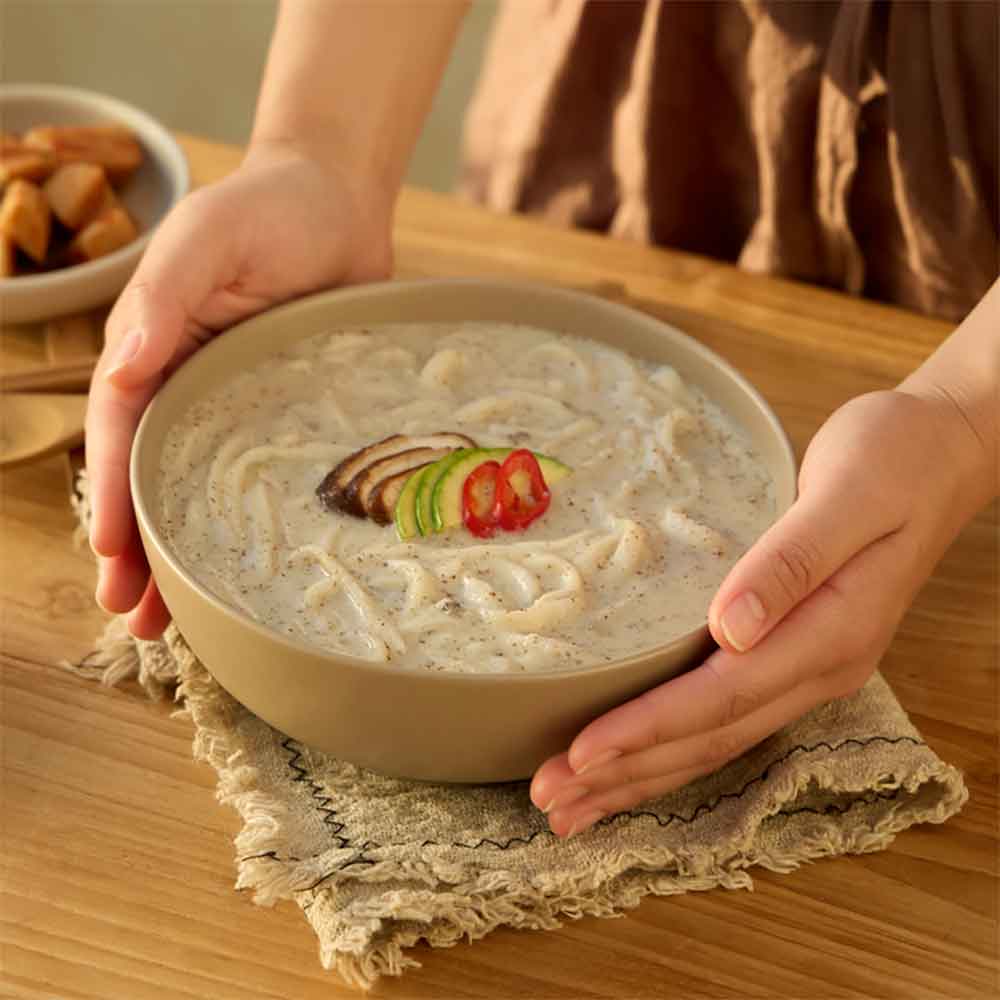 The Happy Ms. Jungeun Perilla Seed Kalguksu (Pack of 2)