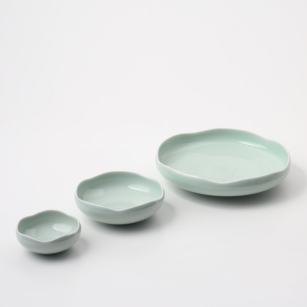 Camellia Celadon Main Dish