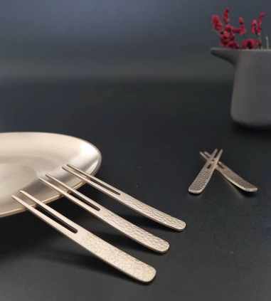 Yugi Bronzeware dessert forks set