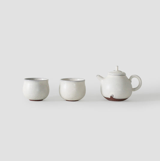 Tamano Eri's Tea Pot & Tea Cup Set