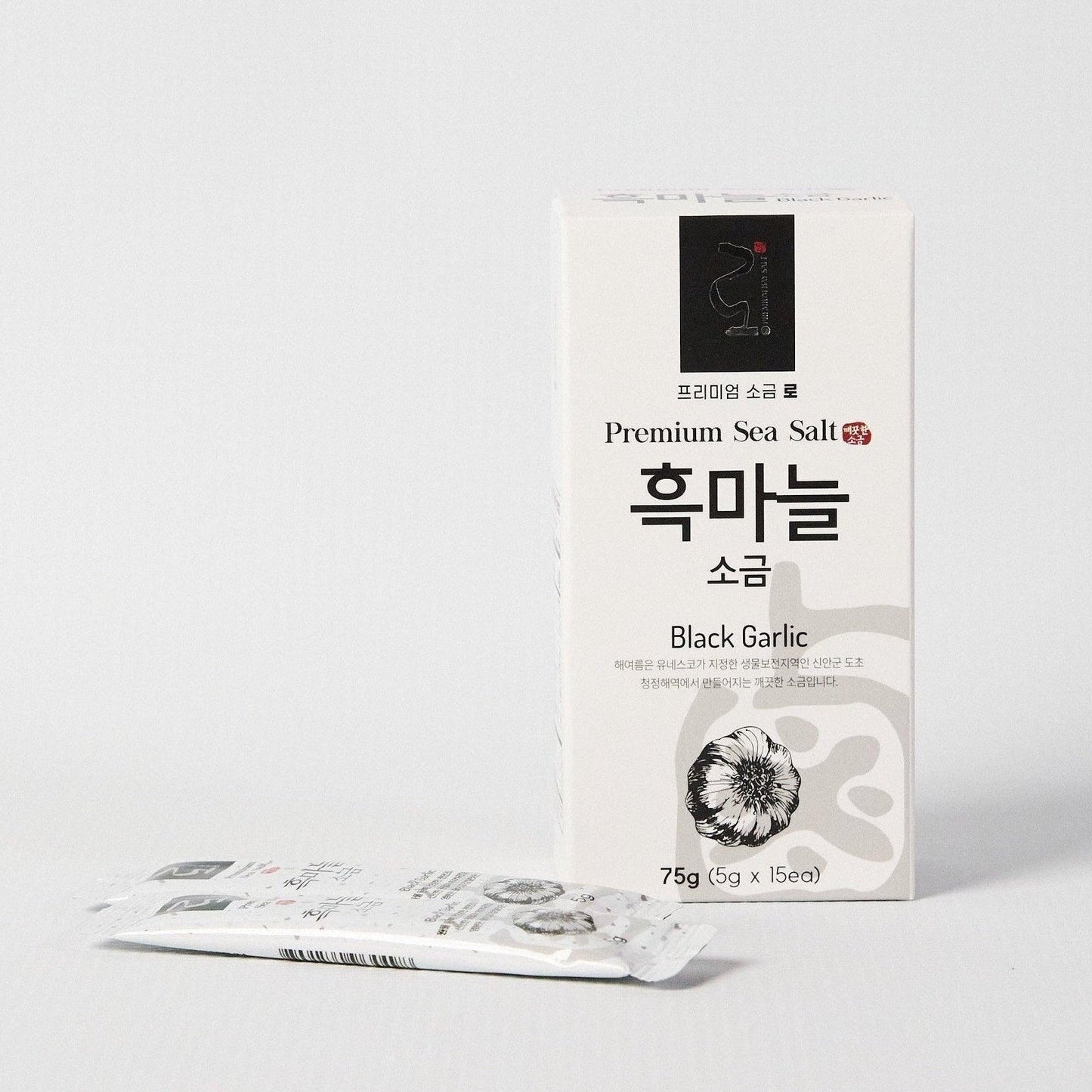 Black Garlic LO Bay Salt - Kim'C Market