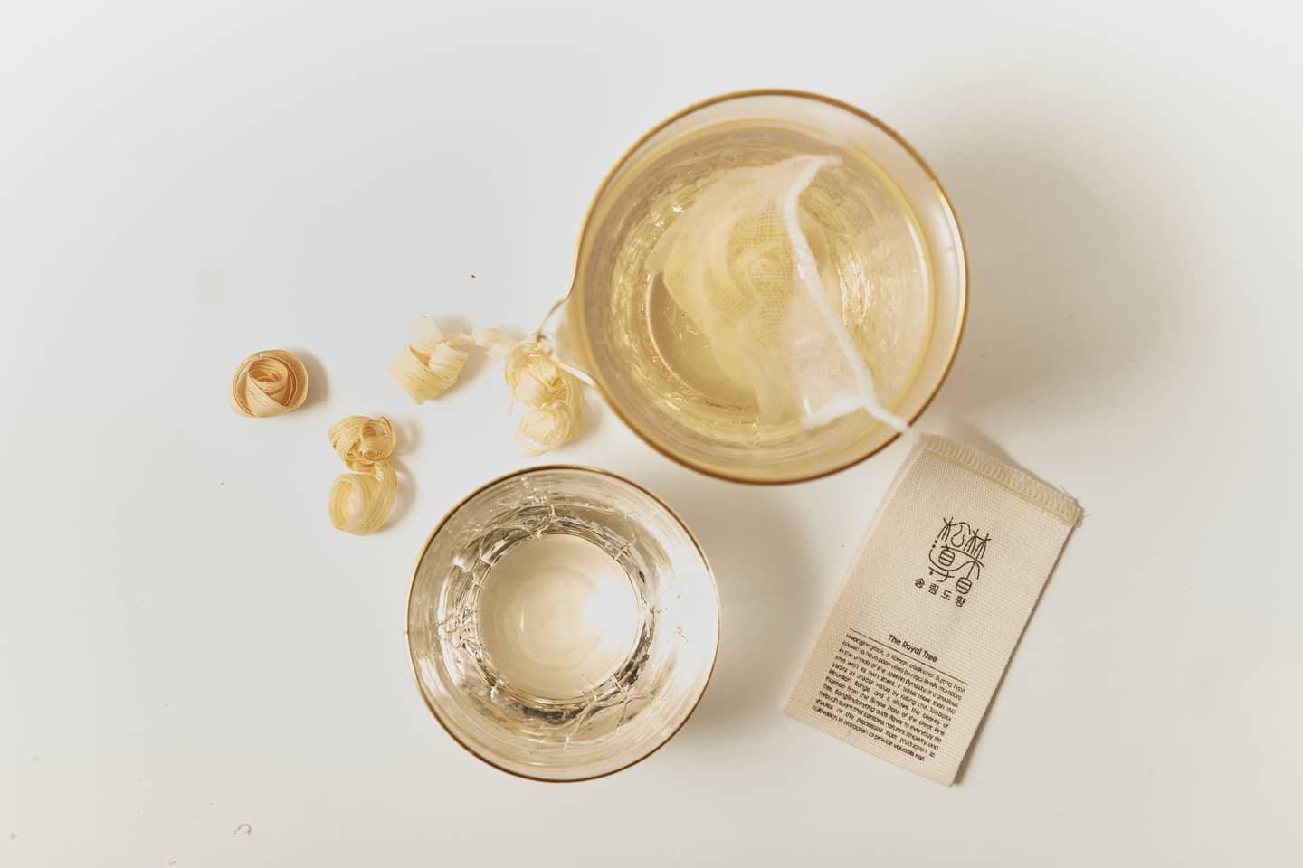 Pine Tree Infused Tea (Sell by 6/13/23) - Kim'C Market