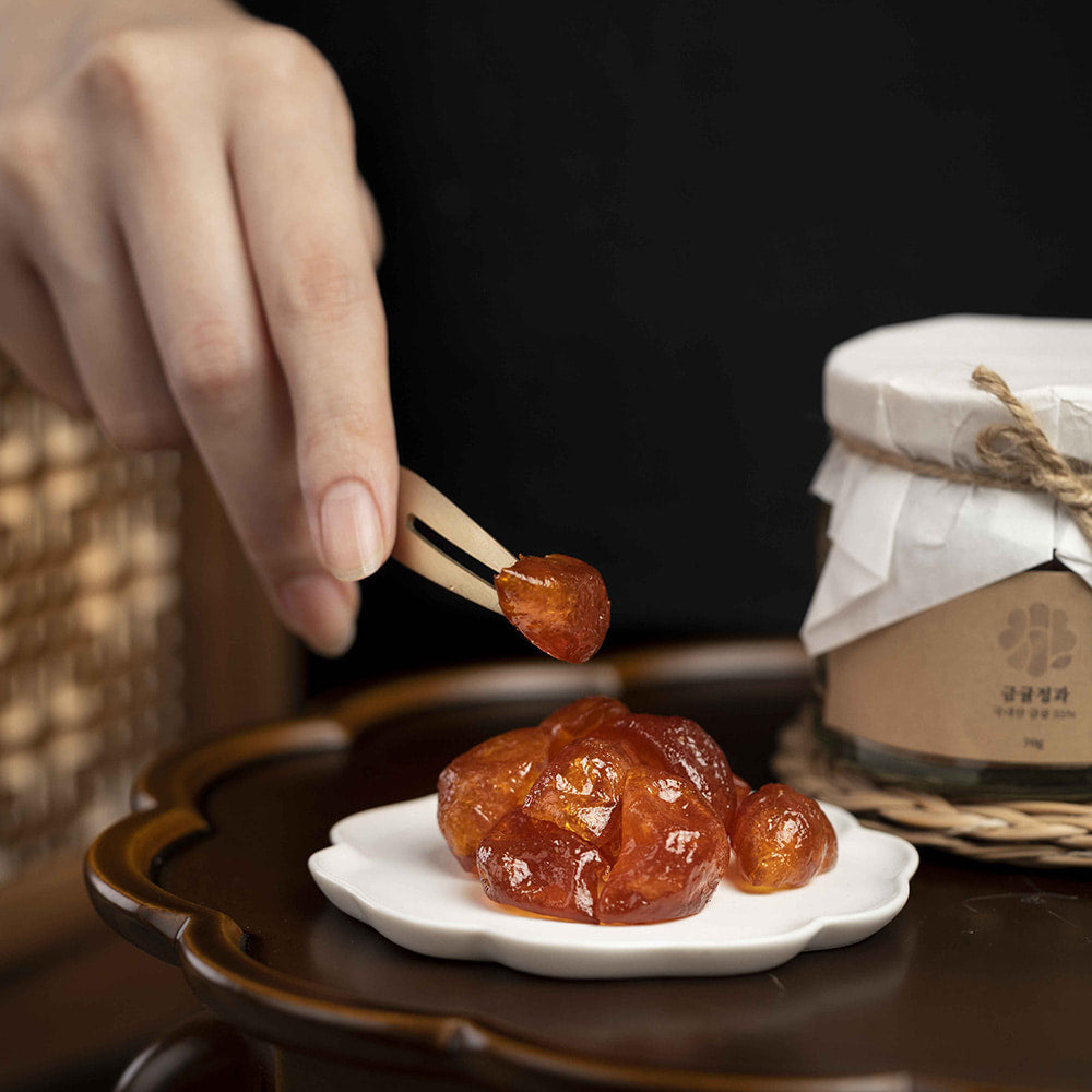 Royal-court jeonggwa gift set — kumquat jeonggwa & Jeju citrus green tea