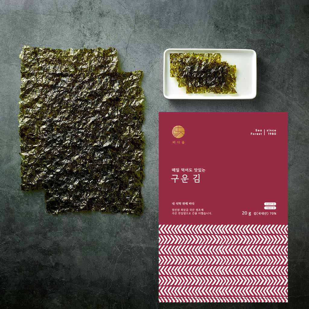 Dried seaweed sheets, dark green, in red package