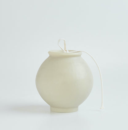 White moon moon-jar scented candle with smooth matte finish and cotton wick cord