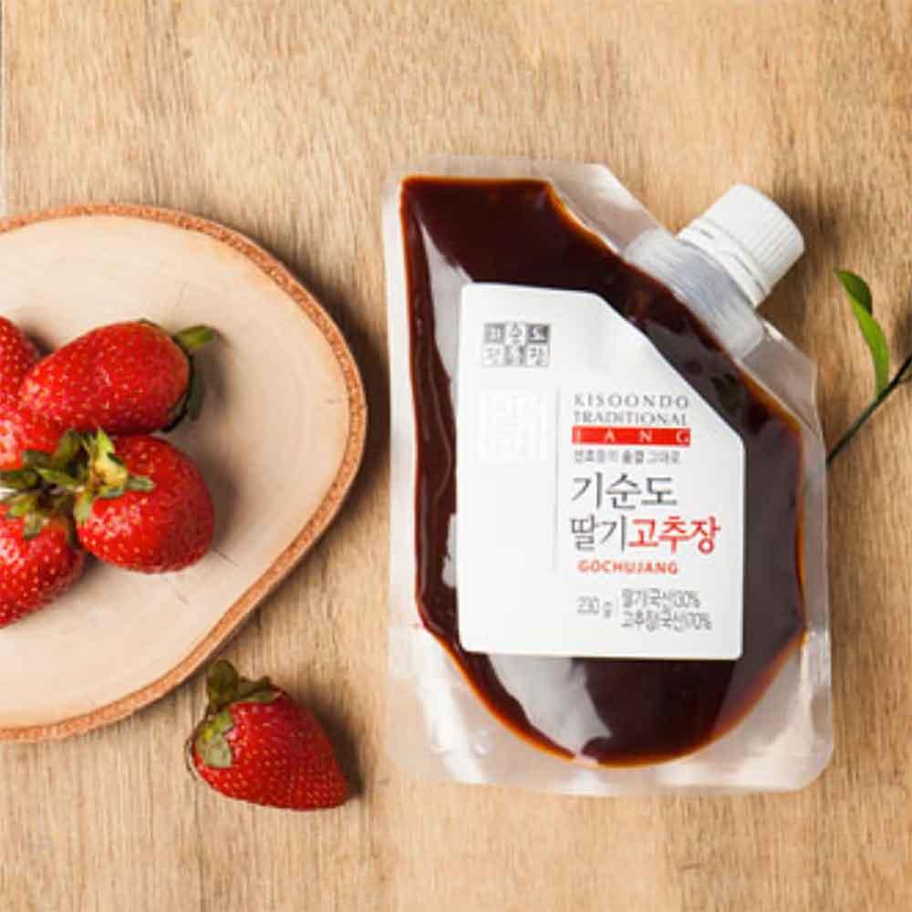 Kisoondo Strawberry Gochujang (230g) - Kim'C Market