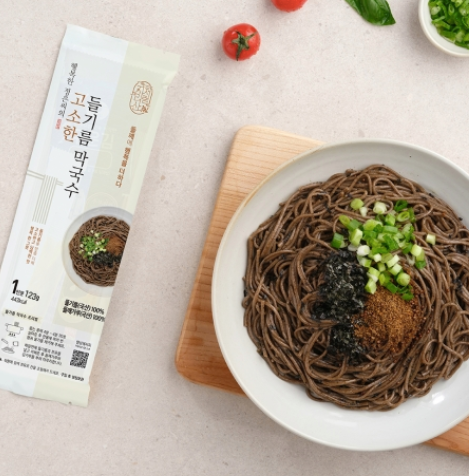 The Happy Ms. Jungeun Buckwheat Noodle with Perilla Oil Kit (Pack of 2)