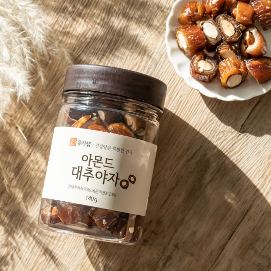 Almond Dates