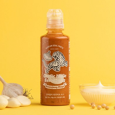 Garlic Holic Ssamjang sauce bottle (Ssamjang Mayo), orange-brown paste in squeeze bottle