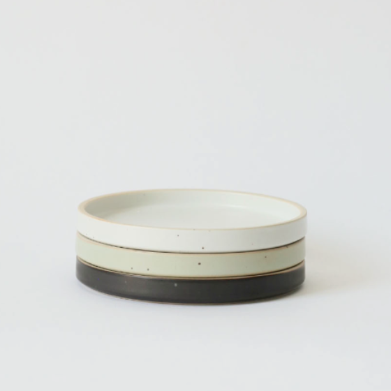 Cream mini ceramic plate with dark base ring and thin warm beige rim