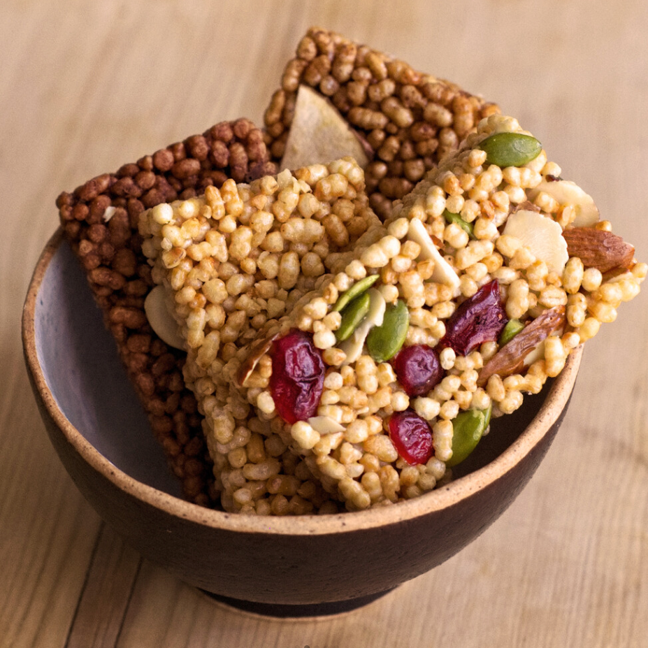 Brown Rice Crirsp Bar with Nuts & Cranberry