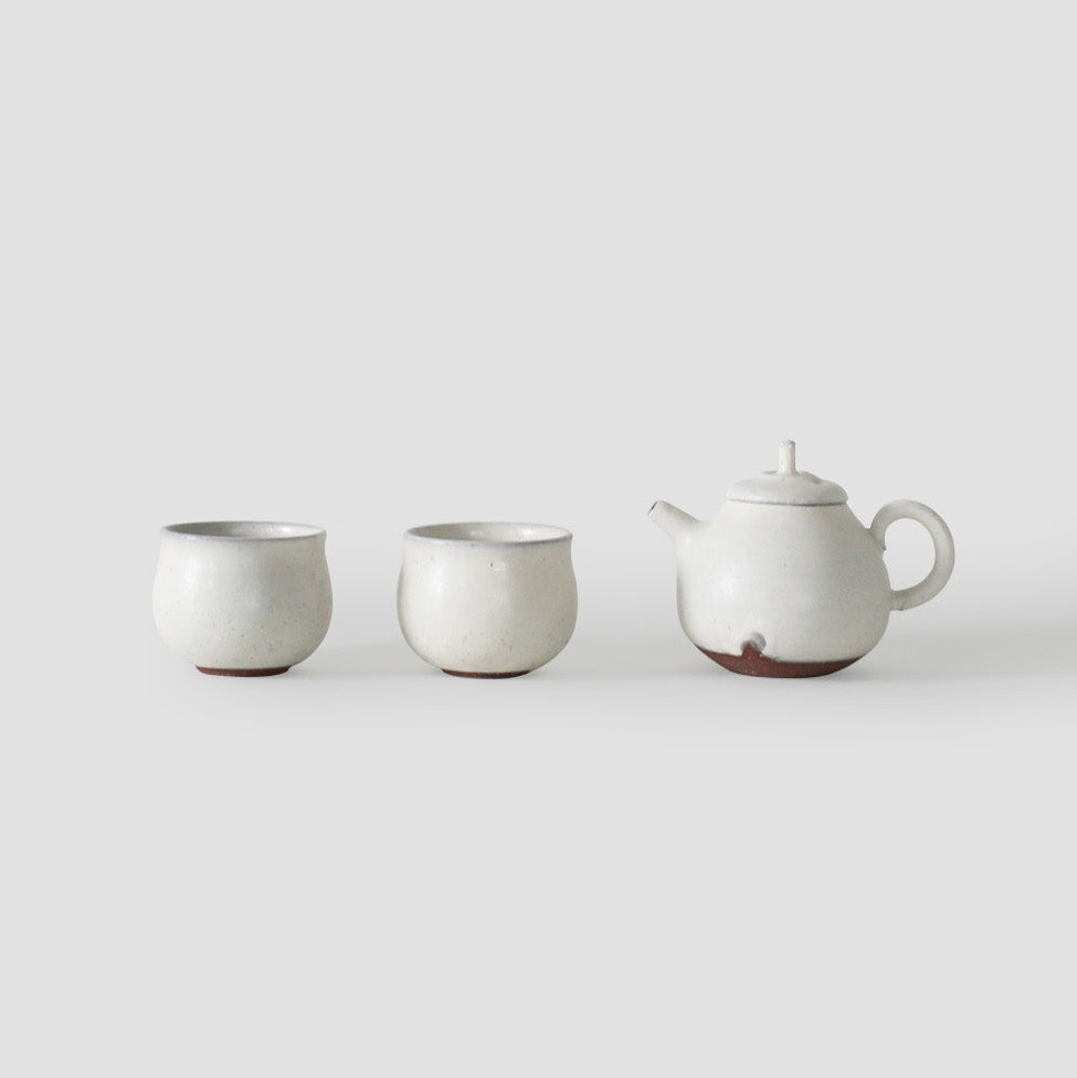 Tamano Eri's Tea Pot & Tea Cup Set