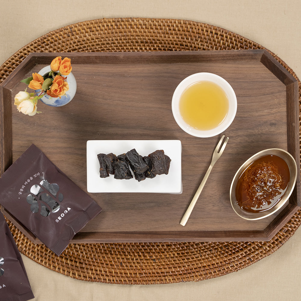 Royal-court gift set — cultivated wild-ginseng-root honey & balloon flower (doraji) jeonggwa