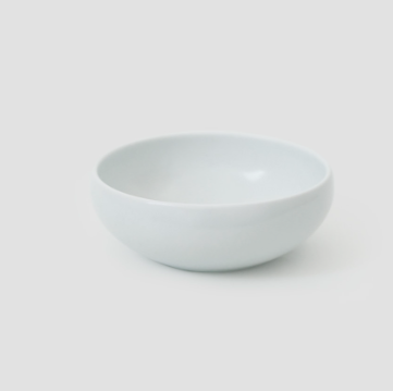 Goun rice bowl, white ceramic, round shallow bowl